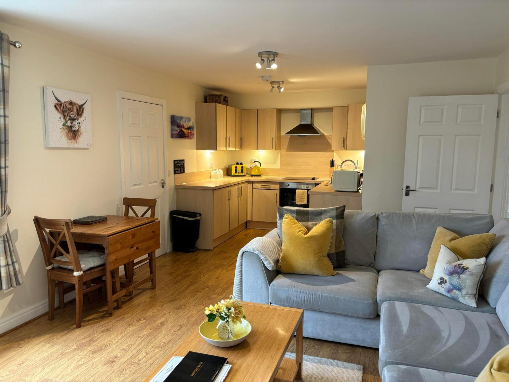 Conaglen, 2 Bedroom Lochside Flat Fort William Buitenkant foto